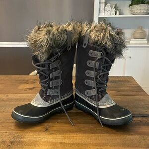 SOREL Joan of Arctic Faux Fur Waterproof Snow Boot - Size 6